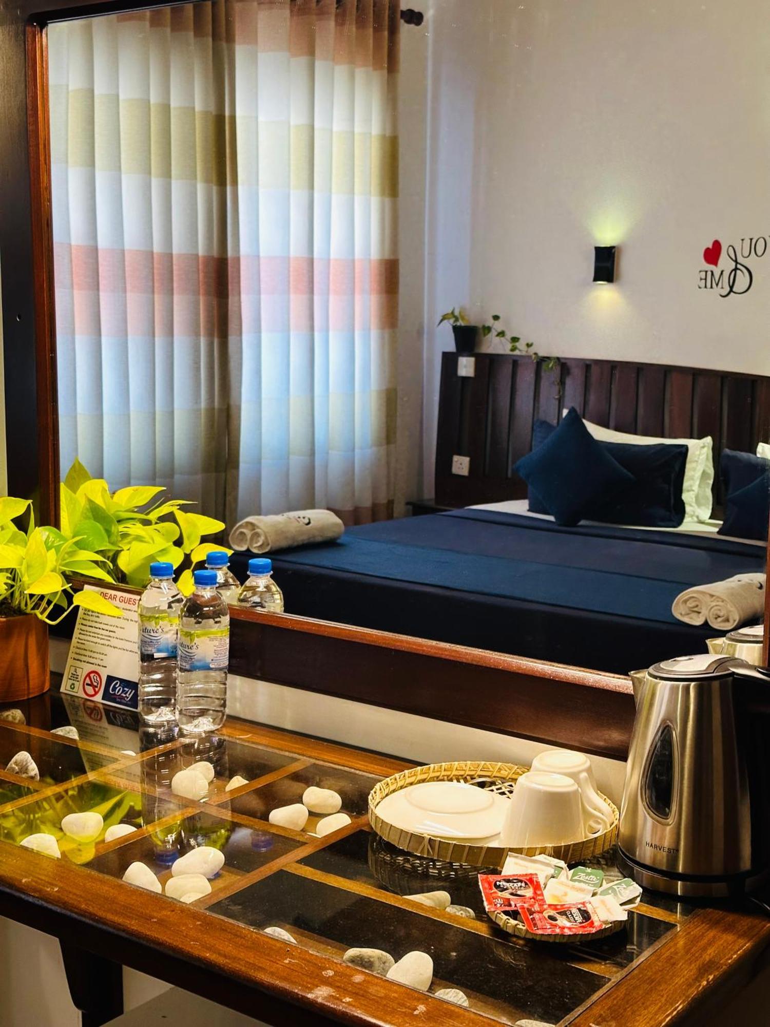 Cozy Sea View Inn Хиккадува Экстерьер фото